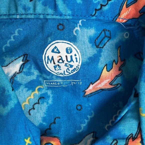 Maui and Sons Shark Boy’s Button-Down Shirt Size 6/7 - Picture 5 of 7
